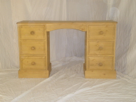 Double Dressing Table