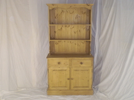 Plate Rack Dresser