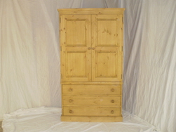 Hampton 3 drawer Wardrobe